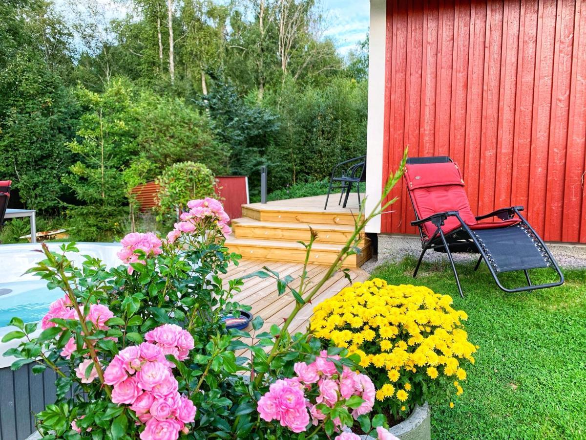 Holiday home The Blomsholm - Recharge Your Electric Car Stromstad